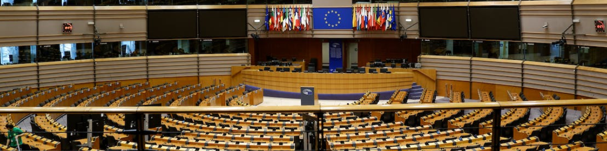 UE
