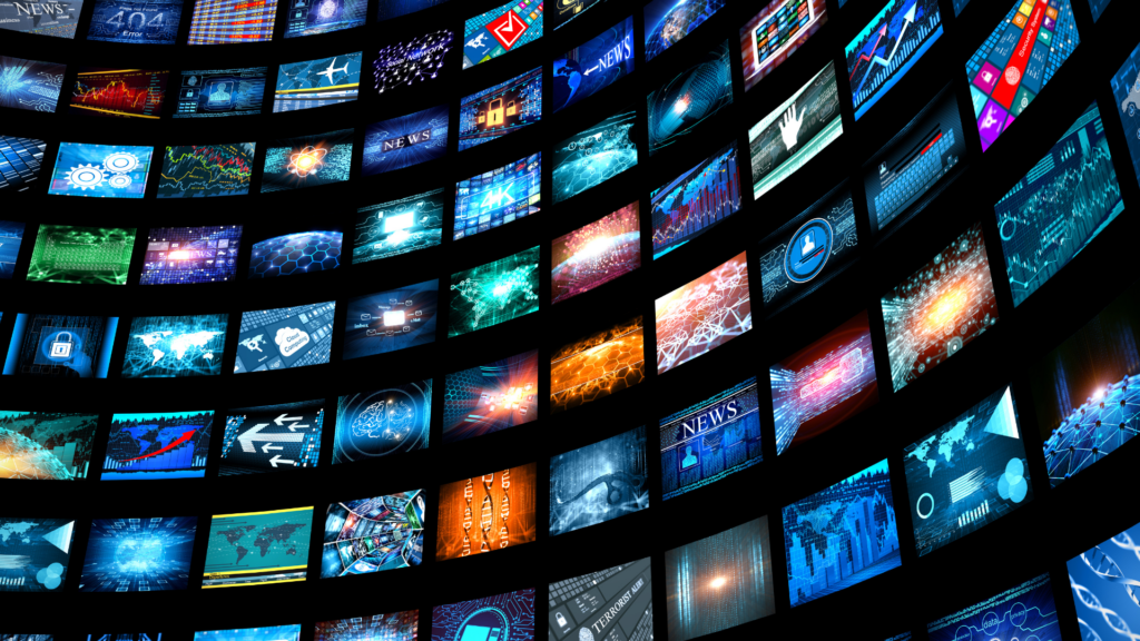 canal + bolloré médias
